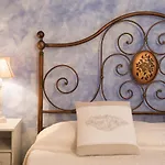 Dimora Della Rovere Bed & Breakfast 3*