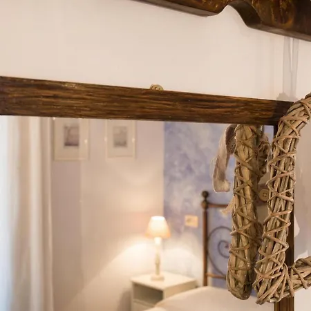 Dimora Della Rovere Bed & Breakfast 3*