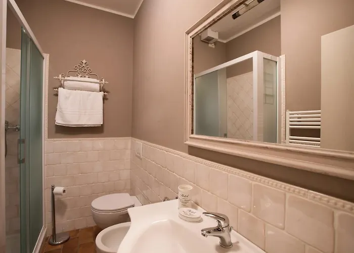 Bed & Breakfast Dimora Della Rovere 3*