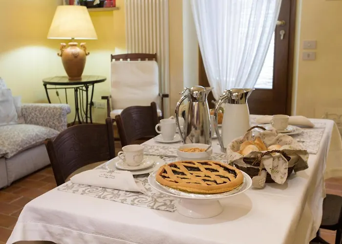 Dimora Della Rovere Bed & Breakfast 3*