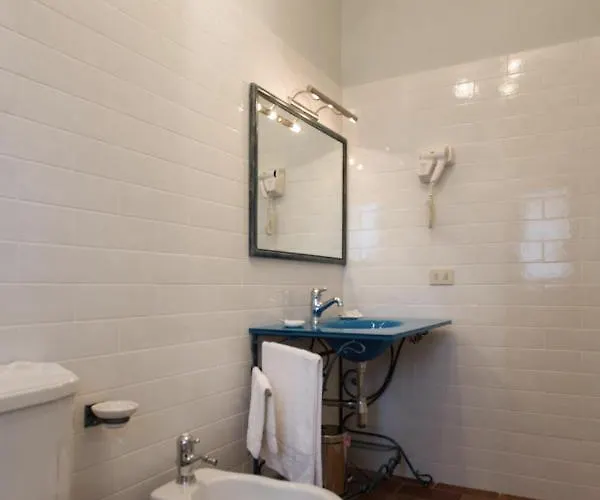 Dimora Della Rovere Bed & Breakfast 3*