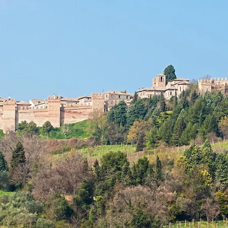Alojamento de Acomodação e Pequeno-almoço Dimora Della Rovere 3*